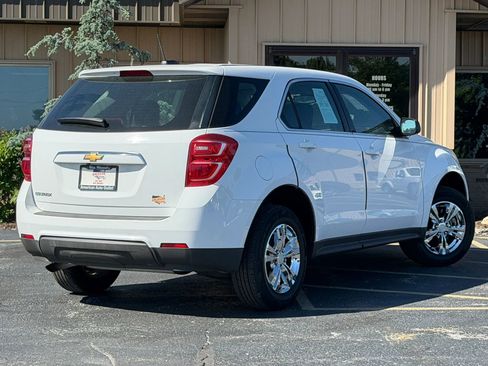 Used 2017 Chevrolet Equinox LS FWD image 34