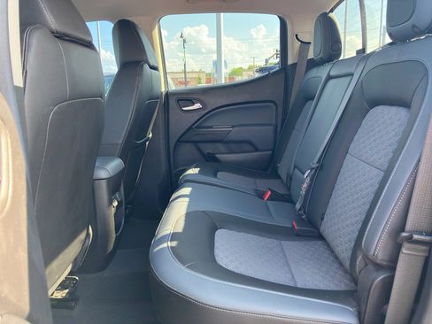 Used 2019 Chevrolet Colorado Z71 AWD/4WD image 30