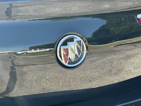 Used 2017 Buick LaCrosse Essence FWD image 12