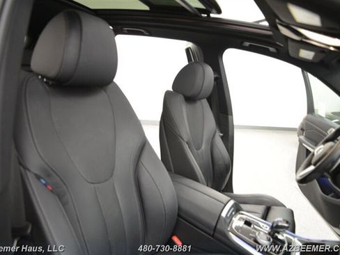 Used 2019 BMW X5 xDrive40i w/ M Sport Package AWD/4WD image 25