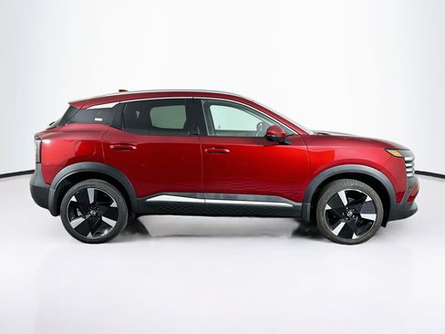 Used 2025 Nissan Kicks SR FWD image 10