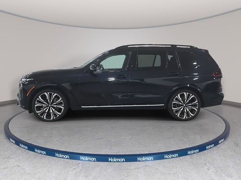 Certified 2023 BMW X7 xDrive40i w/ M Sport Package image 8