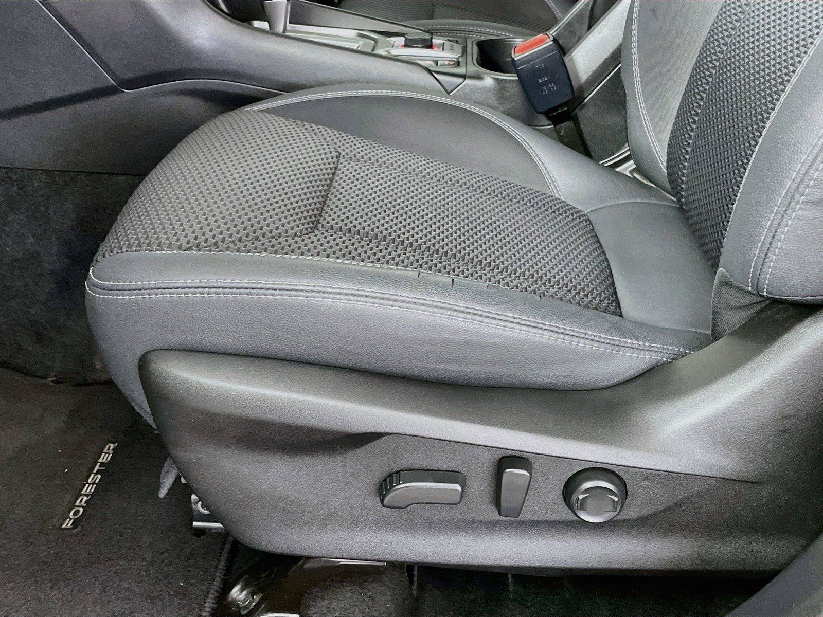 Used 2021 Subaru Forester Premium AWD/4WD image 22