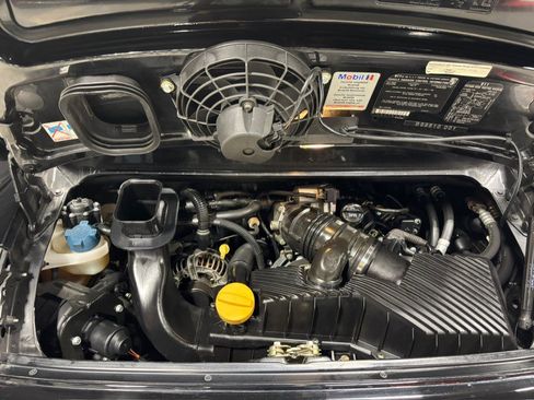 Used 2001 Porsche 911 Carrera 4 AWD/4WD image 20