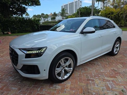 Certified 2023 Audi Q8 Premium w/ Convenience Package AWD/4WD image 4