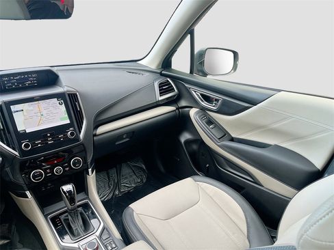 Used 2024 Subaru Forester Limited image 25