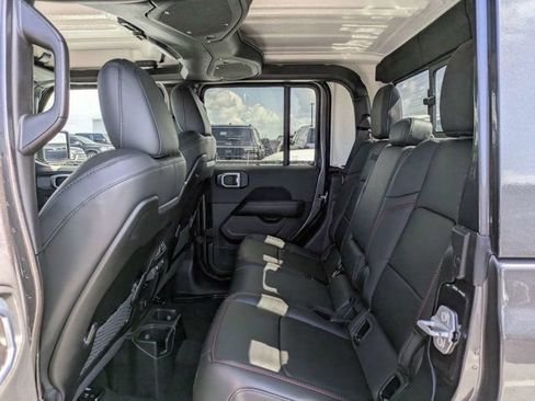 New 2026 Jeep Gladiator Rubicon AWD/4WD image 13