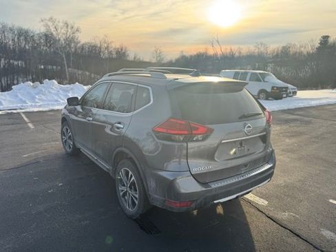 Used 2017 Nissan Rogue SL w/ SL Premium Package image 5