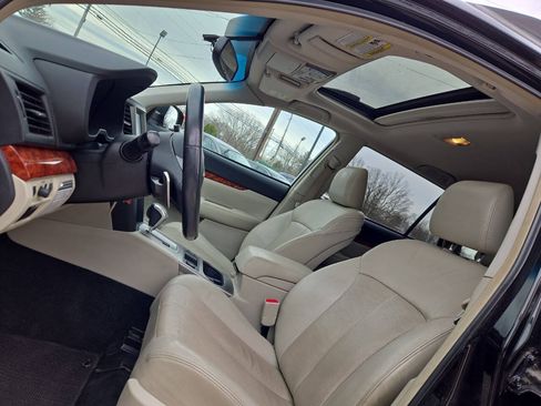 Used 2011 Subaru Outback 2.5i Limited AWD/4WD image 13