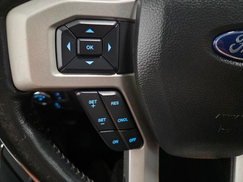 Used 2022 Ford F250 Lariat w/ Chrome Package image 44