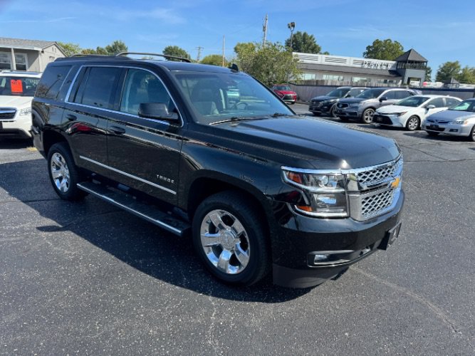 Used 2017 Chevrolet Tahoe LT w/ LT Signature Package AWD/4WD image 4