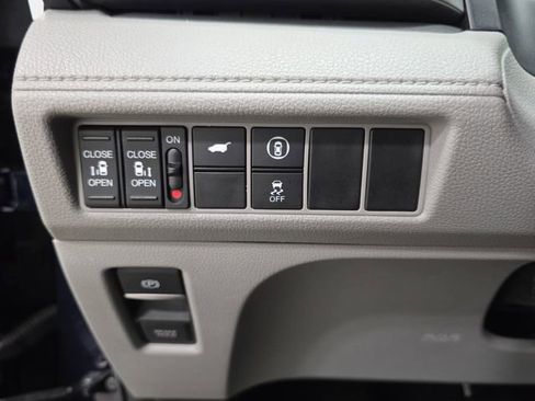 Used 2022 Honda Odyssey EX-L image 26