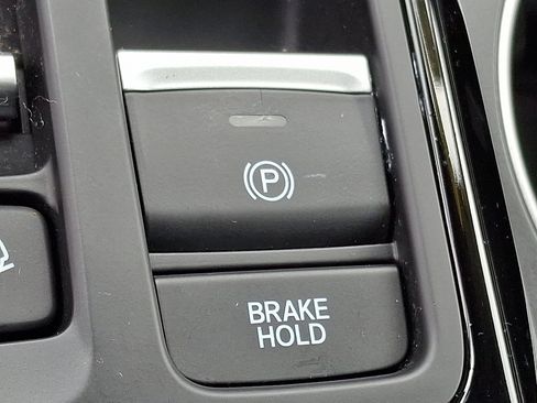 Certified 2024 Honda Pilot Elite image 25