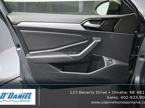 Used 2019 Volkswagen Jetta R-Line FWD image 23