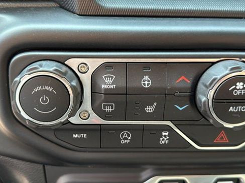 Used 2022 Jeep Wrangler Unlimited Sport AWD/4WD image 20