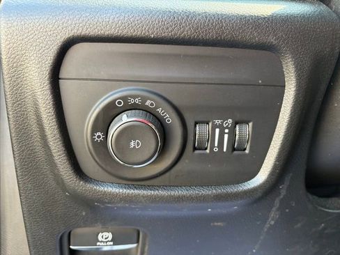 Used 2024 Jeep Grand Cherokee L Limited w/ Luxury Tech Group II image 26