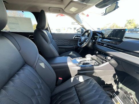 New 2026 Mitsubishi Outlander SEL FWD image 17