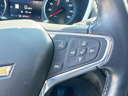 Used 2020 Chevrolet Equinox LT AWD/4WD image 9
