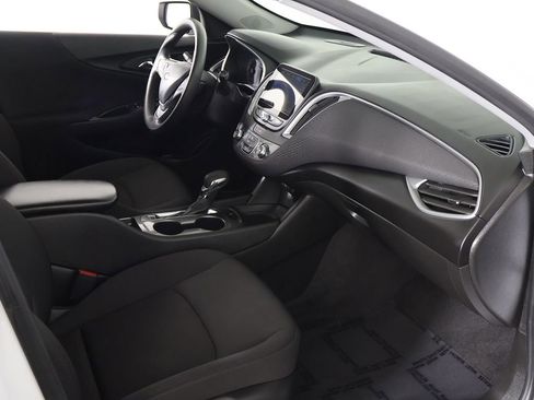 Used 2023 Chevrolet Malibu LS FWD image 19