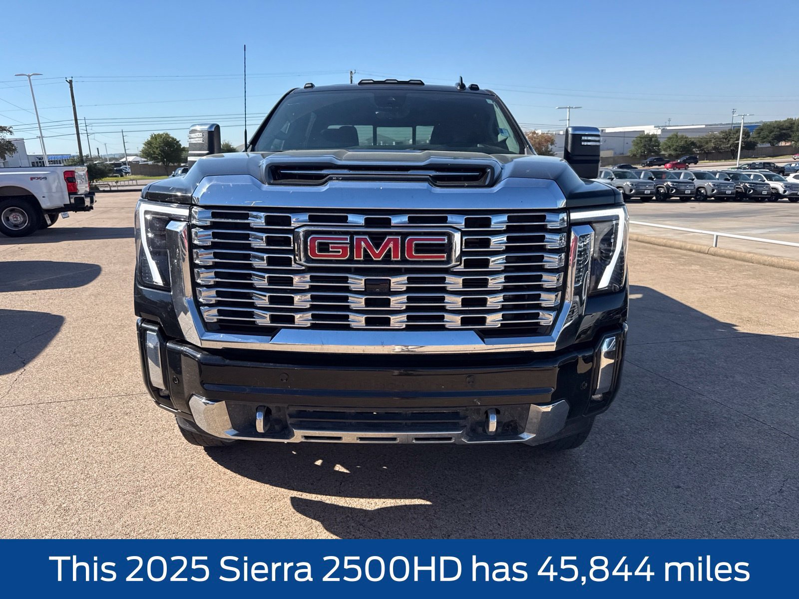 Used 2025 GMC Sierra 2500 Denali w/ Denali Reserve Package AWD/4WD image 2