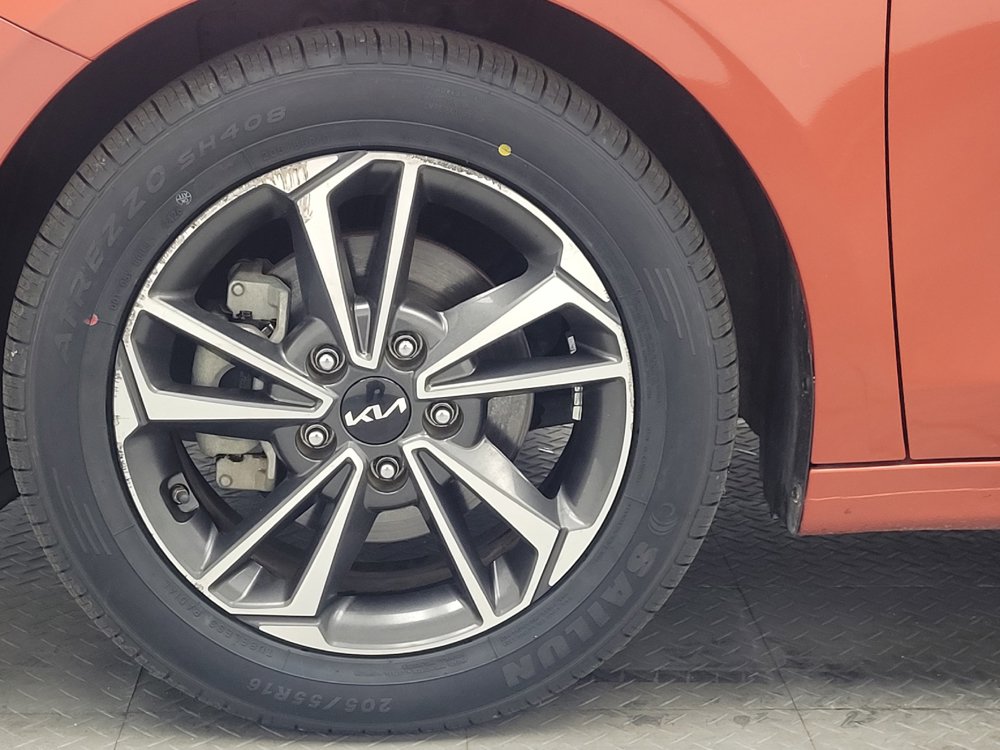 Used 2023 Kia Forte LXS FWD image 31