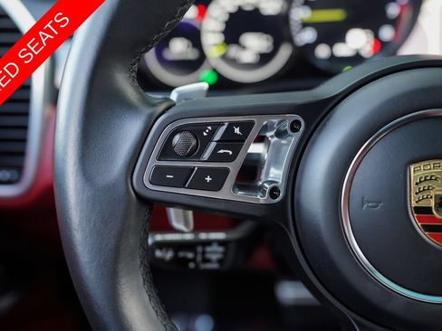 Used 2021 Porsche Cayenne Turbo S AWD/4WD image 29