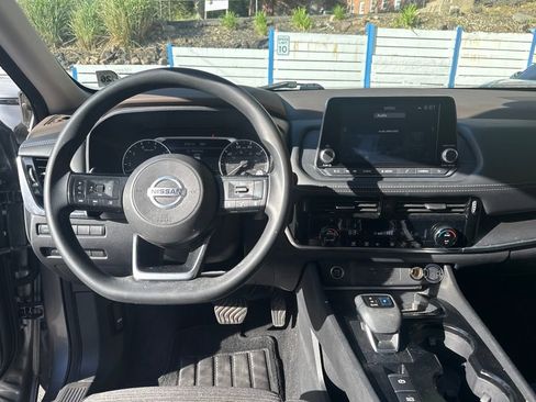 Used 2021 Nissan Rogue SV AWD/4WD image 18