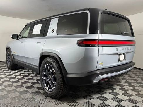 Used 2023 Rivian R1S Adventure image 5