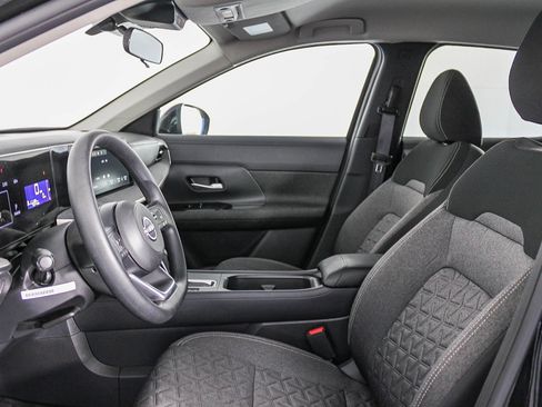 Used 2025 Nissan Kicks SV image 18