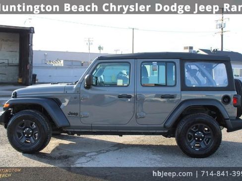 Used 2023 Jeep Wrangler Unlimited Sport AWD/4WD image 7