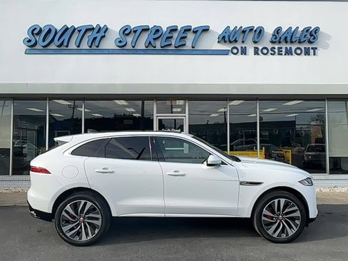 Used 2022 Jaguar F-PACE S image 1