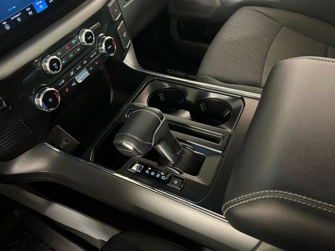 Used 2025 Ford F150 Lightning XLT image 25