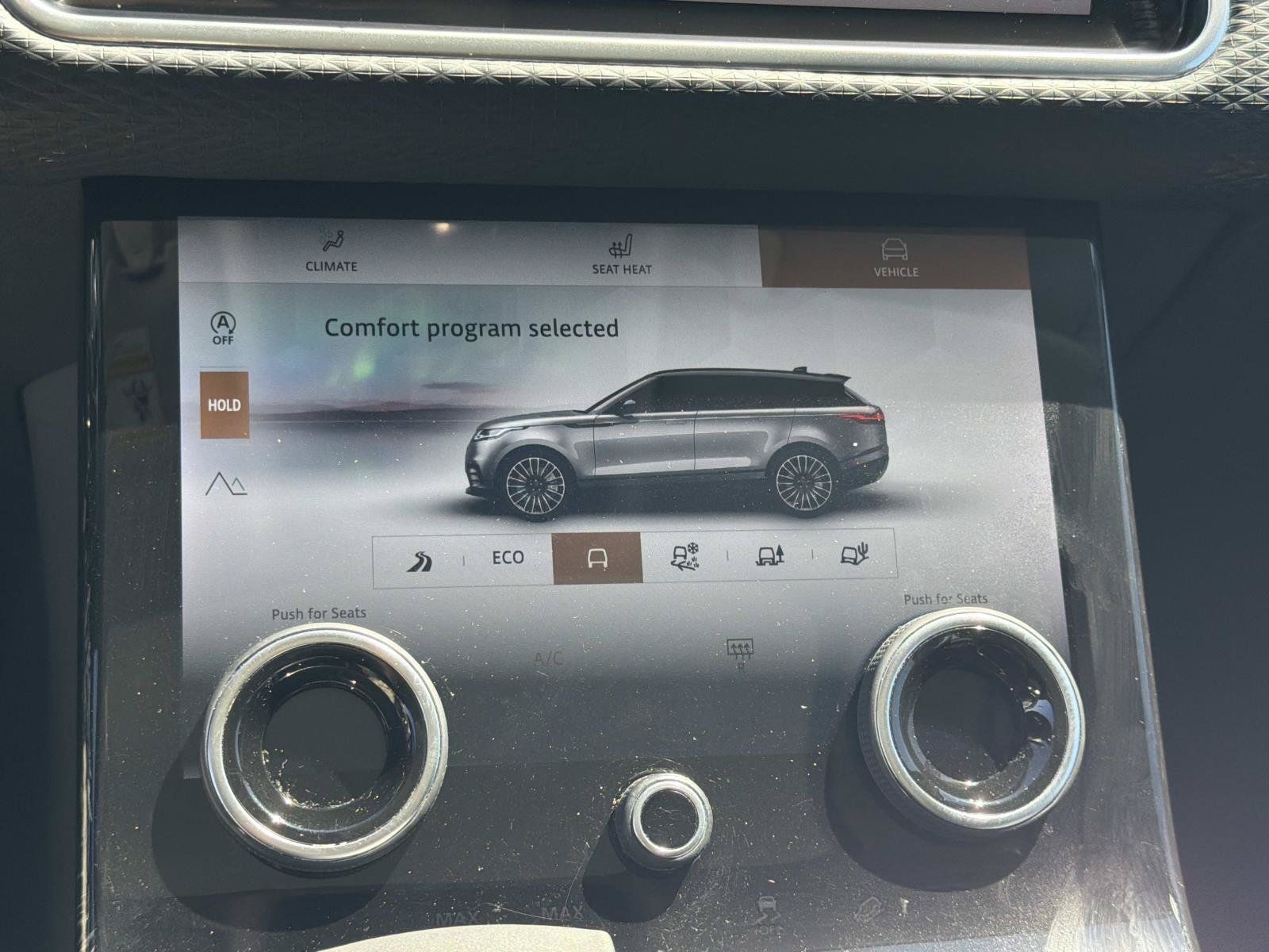 Used 2021 Land Rover Range Rover Velar S AWD/4WD image 14