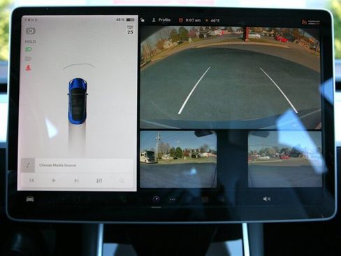 Used 2018 Tesla Model 3 Long Range image 22