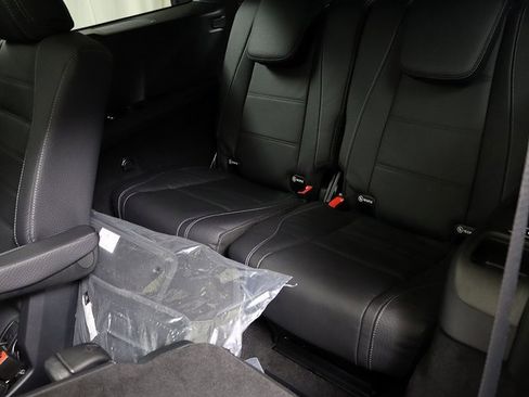 New 2026 Mercedes-Benz GLS 580 4MATIC image 13