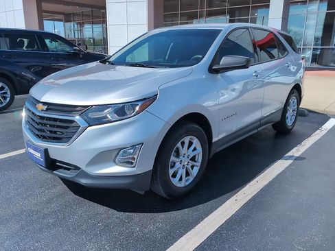 Used 2019 Chevrolet Equinox LS image 1