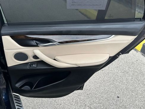 Used 2016 BMW X5 xDrive50i image 28