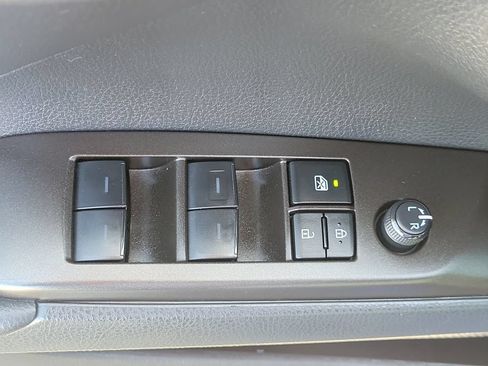 Used 2024 Toyota Camry SE FWD image 21