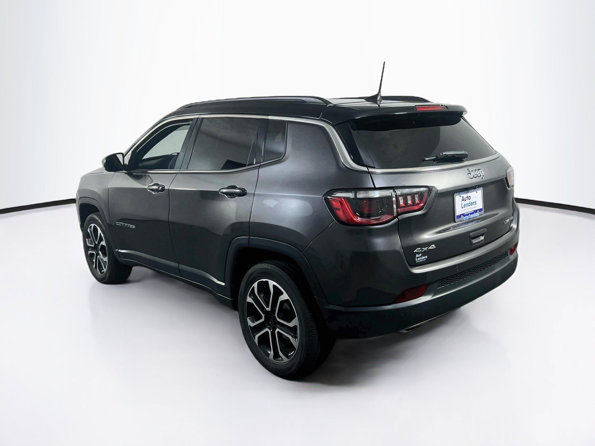 Used 2023 Jeep Compass Limited w/ Sun and Sound Group AWD/4WD image 7