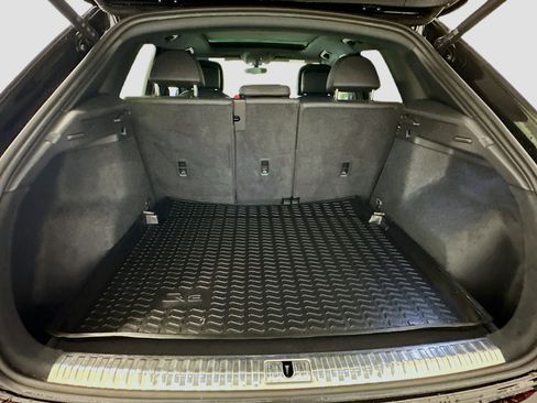 Used 2022 Audi Q3 2.0T Premium Plus w/ Premium Plus Package image 30