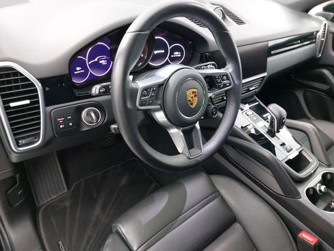 Used 2022 Porsche Cayenne E-Hybrid Coupe image 4