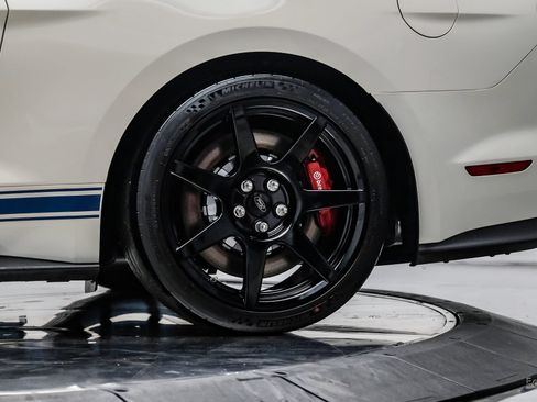 Used 2020 Ford Mustang Shelby GT350R w/ GT350R Equipment Group 920A RWD image 96