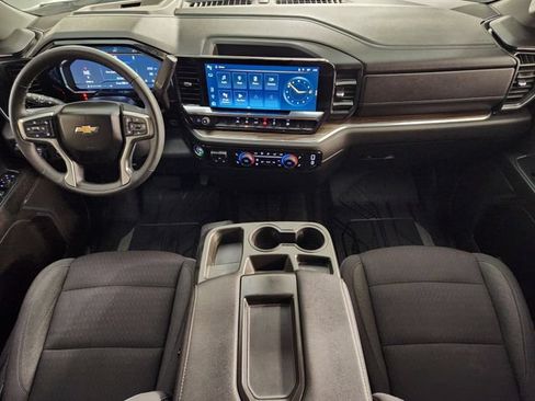 Used 2023 Chevrolet Silverado 1500 LT RWD image 4