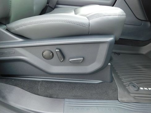 New 2026 Ford Expedition Max Active image 19