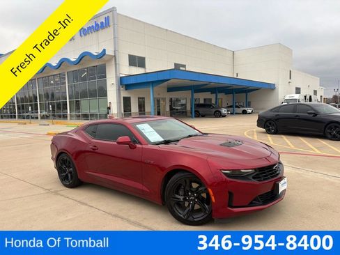 Used 2021 Chevrolet Camaro LT w/ Technology Package image 1
