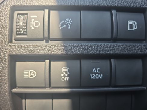 Used 2025 Toyota 4Runner TRD Sport AWD/4WD image 24