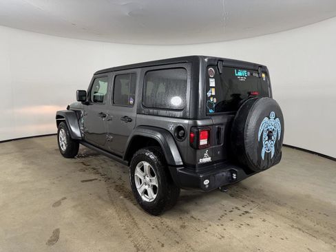 Used 2018 Jeep Wrangler Unlimited Sport S AWD/4WD image 10