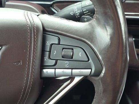 Used 2021 Cadillac Escalade Sport Platinum image 33