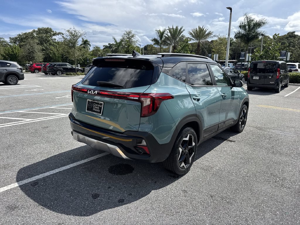 Used 2025 Kia Seltos S FWD image 3