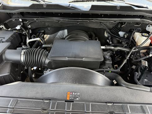 Used 2025 Chevrolet Silverado 2500 LT w/ Convenience Package AWD/4WD image 32
